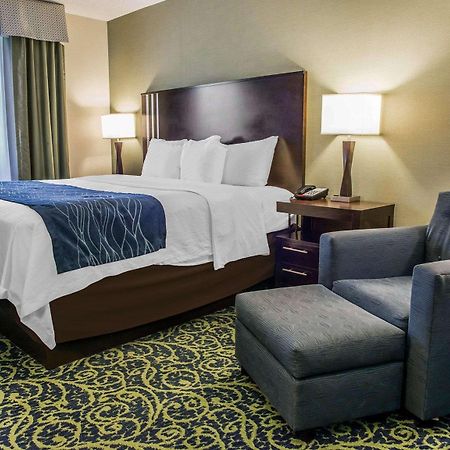 Comfort Inn & Suites Butler Bagian luar foto